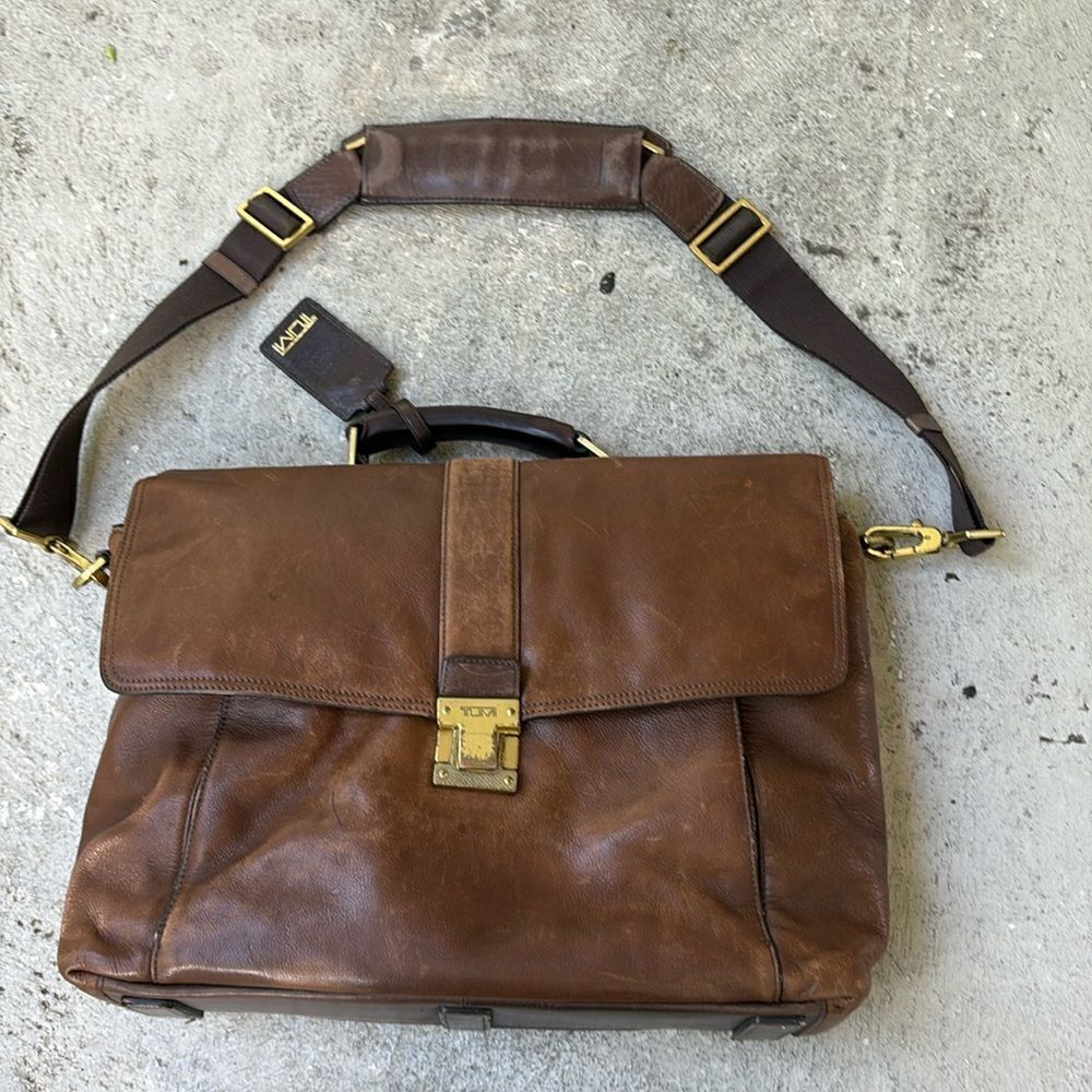Tumi  travel  briefcase